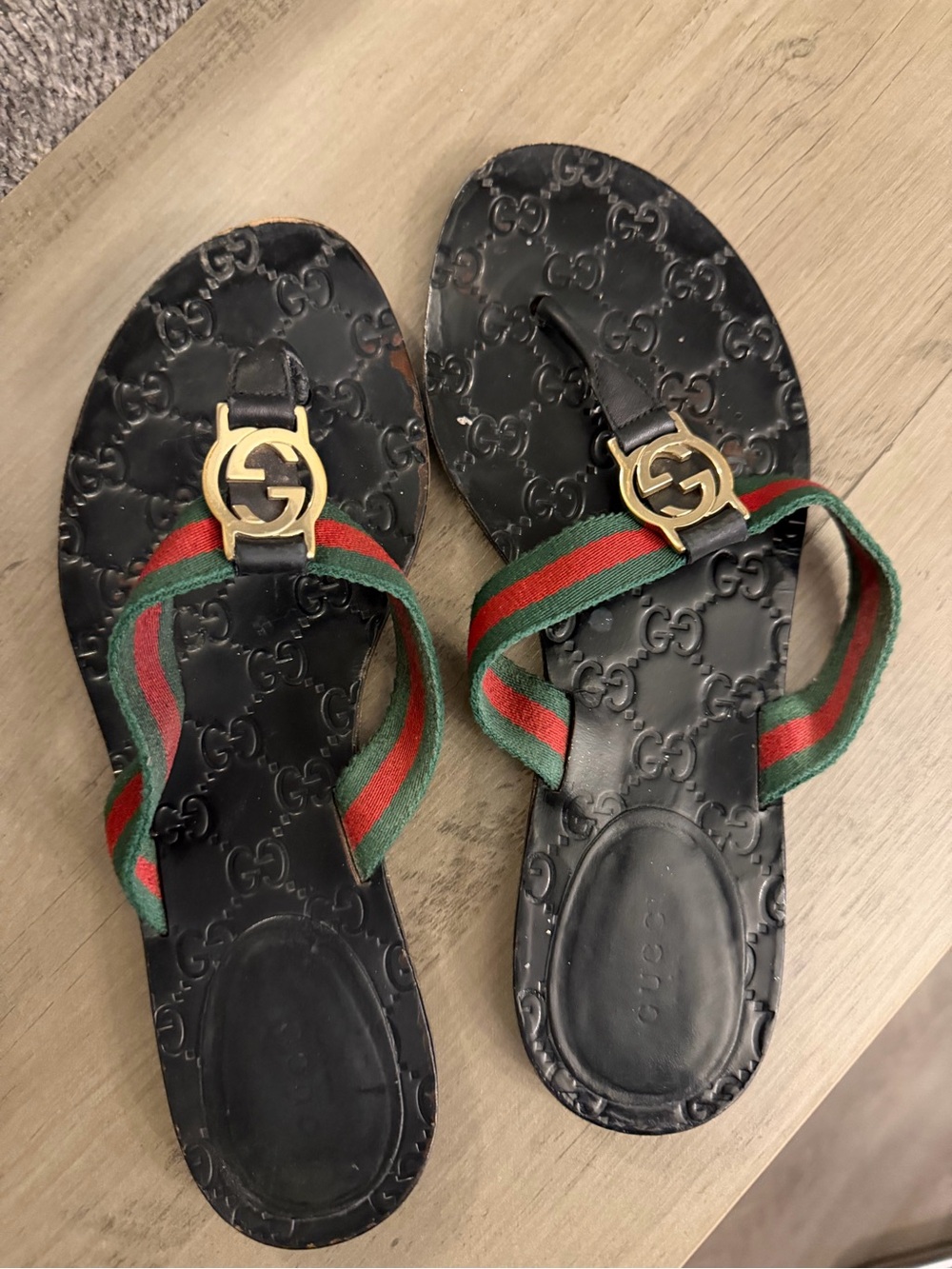 Size 8-Gucci Black Leather Sandals with Green-Red Web Stripe and Gold GG